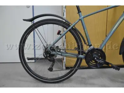 1 Trekkingrad in grau-blau (27,5 Zoll, 50cm RH) – foto 2 – kavel bij Zoll-Auktion, Magdeburg