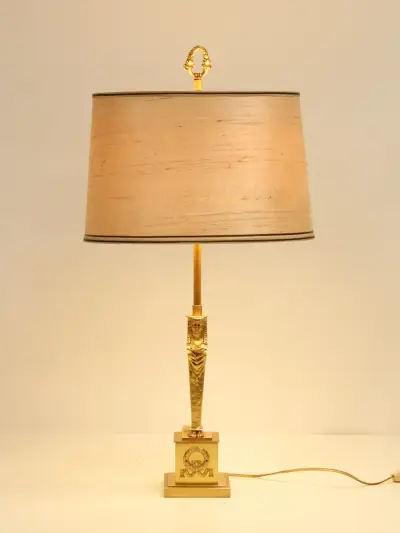 Elegante empire stijl tafellamp – kavel bij De Kringwinkel, Antwerpen