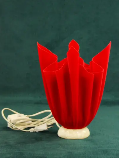 Sculpturale lamp (Stijl Georgia Jacob 'Corolle') – kavel bij De Kringwinkel, Antwerpen