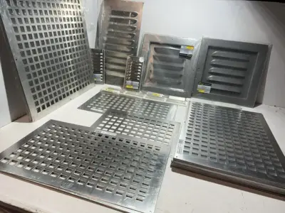 Ca. 46x Ventilatieplaten en schoepenroosters Gavo – kavel bij Onlineveilingmeester