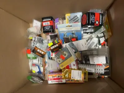 Ca. 290x Klein doe het zelf van ifix, fisher, skandia, dc-fix en meer – kavel bij Onlineveilingmeester