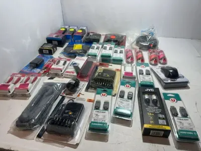 Partij met diverse elektronica accessoires, 33 stuks – kavel bij Onlineveilingmeester