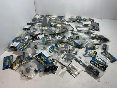 Ca. 94x RC modelbouw artikelen Carson – kavel bij Onlineveilingmeester