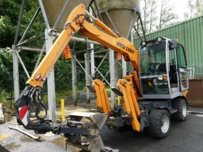 1 Kiefer Boki Bagger 6552 – kavel bij Zoll-Auktion, Burbach