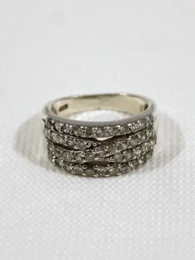 925 Zilveren Ring met Steentjes – kavel bij De Kringwinkel, Dilsen