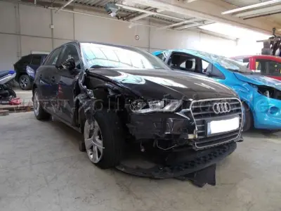 1 Audi A3 Sportback – kavel bij Zoll-Auktion, Minden