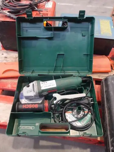 Elektrische haakse slijper Bosch – kavel bij Openbare Verkopen, Zedelgem