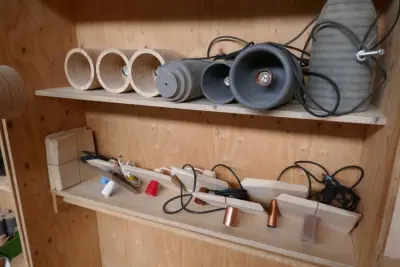 Design houten hanglampen – kavel bij Openbare Verkopen, Ooigem