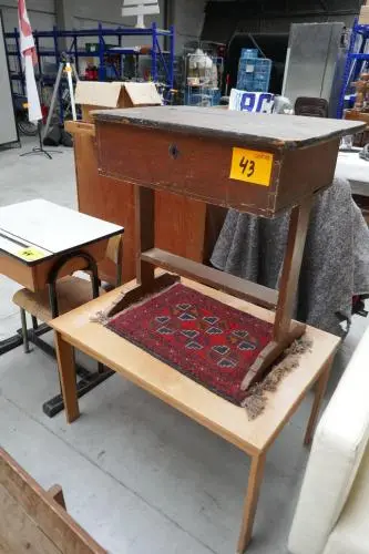 Vintage lessenaar + salontafel – kavel bij Openbare Verkopen, Ooigem