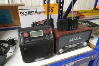 3 diverse radio's – kavel bij Openbare Verkopen, Ooigem