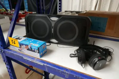 Bluetooth partyluidspreker - Draadloze koptelefoon - Karaoke microfoon – kavel bij Openbare Verkopen, Ooigem