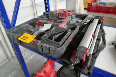Boorhamer en multitool MILWAUKEE – kavel bij Openbare Verkopen, Ooigem