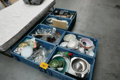 Keukenmateriaal en dergelijken – kavel bij Openbare Verkopen, Ooigem