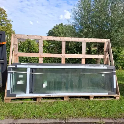 8x Kunststof kozijn met glas – kavel bij Onlineveilingmeester, Schaijk