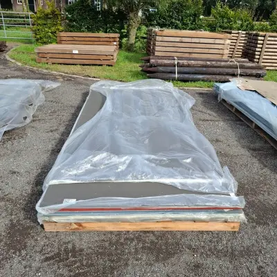 Ca. 10x Diverse cementvezelplaat James Hardie – kavel bij Onlineveilingmeester, Schaijk