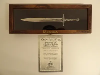 Swords of Middle-earth Miniature Reproduction - The Lord of the Rings (The Noble Collection) – kavel bij De Kringwinkel, Leopoldsburg