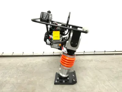 Daewoo trilplaat stamper vibratie 6,5pk DARM80 – kavel bij XL Auctions