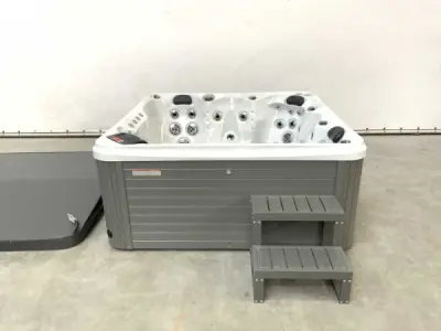 RTE Jacuzzi london met nordic isolatie (5 personen) – kavel bij XL Auctions
