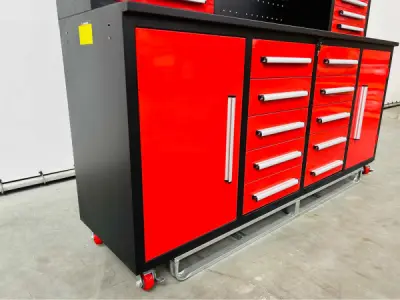 RTE garagewerkbank met opbouwkast 220x60x170cm – kavel bij XL Auctions