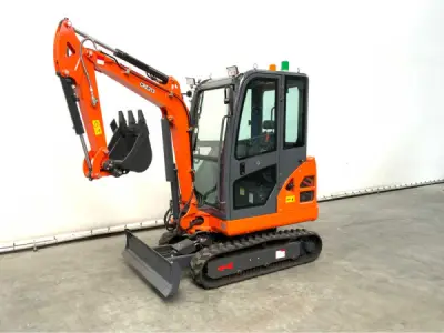 RTE mini graver met cabine CRE213 EURO5 – kavel bij XL Auctions