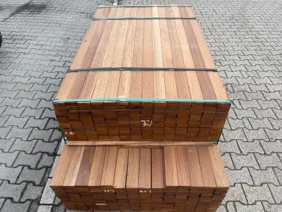 Ca. 346x Guyana Teak Planken Geschaafd, 27x70mm, lengte 168/155cm, 178/185cm – kavel bij Onlineveilingmeester