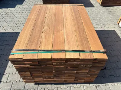 Ca. 189x Guyana Teak Planken Geschaafd, 21x145mm, lengte 140cm – kavel bij Onlineveilingmeester