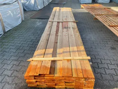 Ca. 68x Douglas Planken Fijnbezaagd, 18x150mm, lengte 500cm – kavel bij Onlineveilingmeester