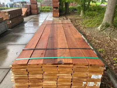 Ca. 138x Guyana Teak Beschoeiingsplanken, 20x150mm, lengte 120/300cm, 18/400cm – kavel bij Onlineveilingmeester