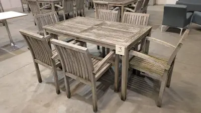 Een teakhouten tafel + 6 stoelen – kavel bij Auctionline, Anderlecht