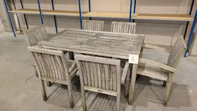 Een teakhouten tafel + 6 stoelen – kavel bij Auctionline, Anderlecht