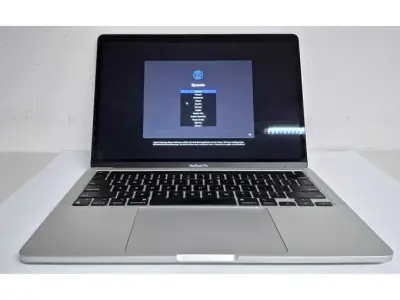 1 Apple, MacBook Pro, A2338, M1, 13,3" (ca. 33,78cm), Originalware – kavel bij Zoll-Auktion, Frankfurt am Main