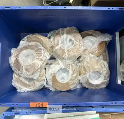 ± 11 Rollen zelfklevende plakband – kavel bij Belga Veilingen, Peer