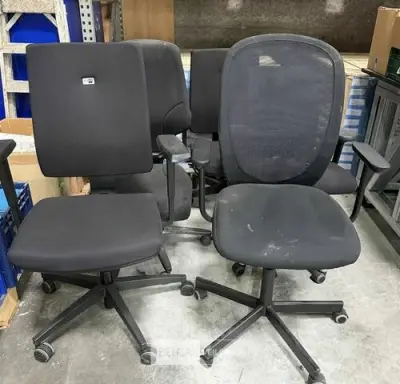 6 Bureaustoelen – kavel bij Belga Veilingen, Peer
