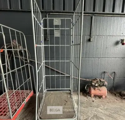 1x Draadkar – kavel bij Belga Veilingen, Peer