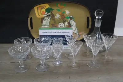 Set diverse kristallen likeurglazen met karaf' – kavel bij GSD Auctions, Zoeterwoude