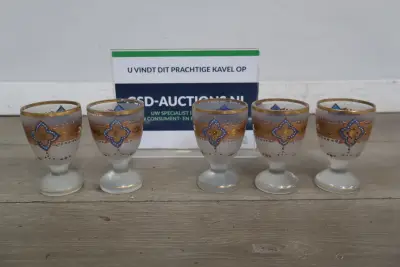 Set van vijf decoratieve likeurglazen' – kavel bij GSD Auctions, Zoeterwoude