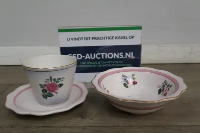 Porseleinen schaaltjes' – kavel bij GSD Auctions, Zoeterwoude