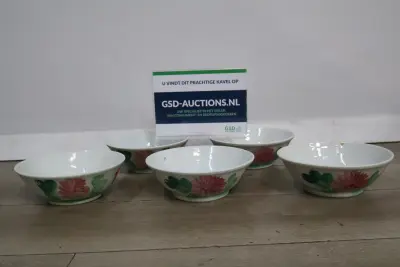 Set van 5 Porseleinen Kommen' – kavel bij GSD Auctions, Zoeterwoude