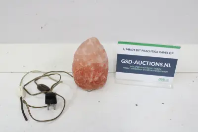 Zoutlamp met snoer en schakelaar – kavel bij GSD Auctions, Zoeterwoude