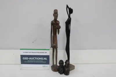 Set van 4 Afrikaanse houten beelden – kavel bij GSD Auctions, Zoeterwoude
