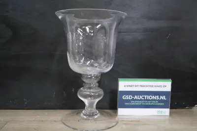 Glazen Vaas' – kavel bij GSD Auctions, Zoeterwoude