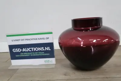Rode vaas – kavel bij GSD Auctions, Zoeterwoude