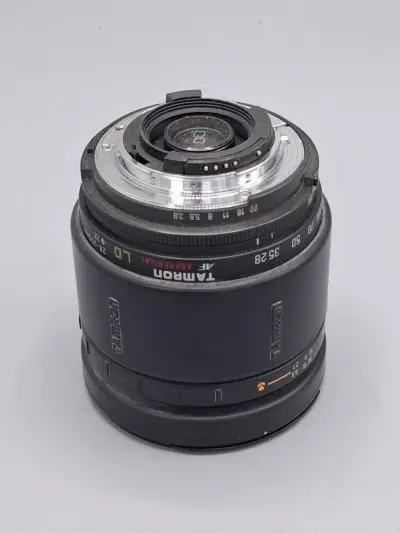 Tamron AF Aspherical LD 28-200mm f/3.8-5.6 zoomlens – kavel bij De Kringwinkel, Waardamme