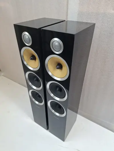 Topklasse Hifi: Bowers & Wilkins CM8 S2 Vloerstaande Luidsprekers (Set van 2) – kavel bij De Kringwinkel, Waardamme