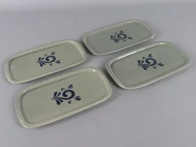 Set van vier Original Westerwälder Feinsteinzeug schaaltjes – kavel bij De Kringwinkel, Diest