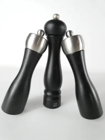 Peugeot peper- en zoutmolens set zwart – kavel bij De Kringwinkel, Heverlee