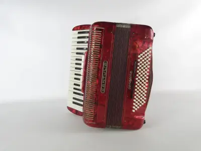 Vintage Cantulia Sonatina accordeon – kavel bij De Kringwinkel, Heverlee