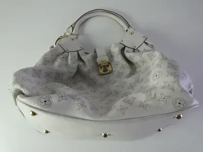 Louis Vuitton Mahina XL witte leren tas – kavel bij De Kringwinkel, Heverlee