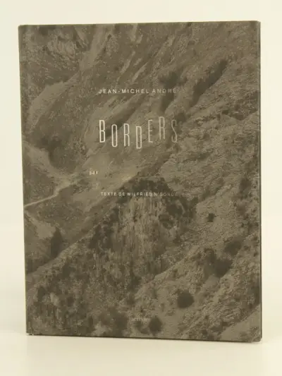 Jean-Michel André – Borders – Fotoboek – kavel bij De Kringwinkel, Antwerpen