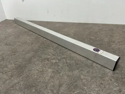 Melkmeisje Alu blok-profiel 6x4x100cm – kavel bij XL Auctions